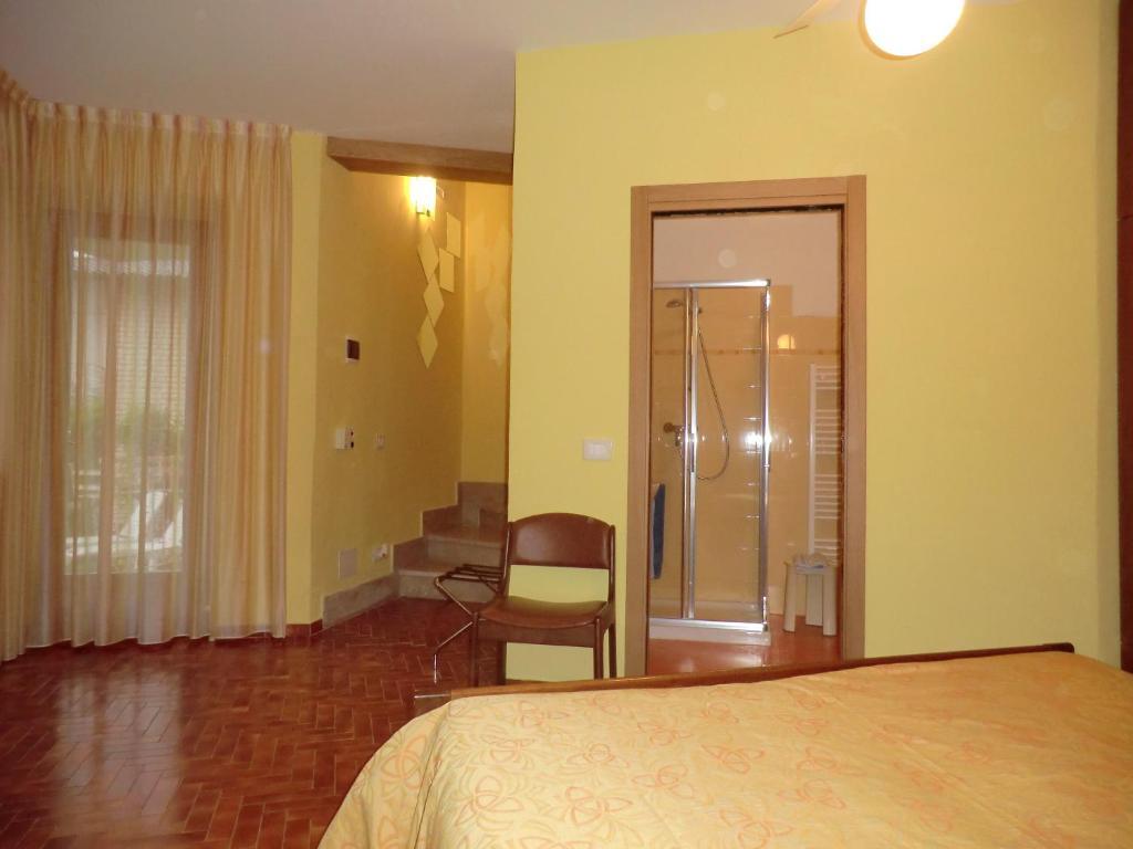 B&B Casa Sartori Malcesine Bilik gambar